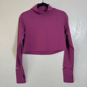 Oiselle Firecracker Reflective Cropped Running Top